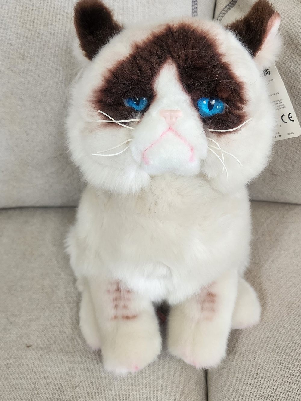 Plush Grumpy Cat Stuffed Animal Brand New With Tags